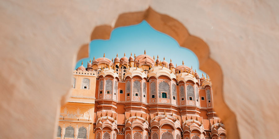 Uncovering Jaipur’s stunning Amber Fort by Jeep